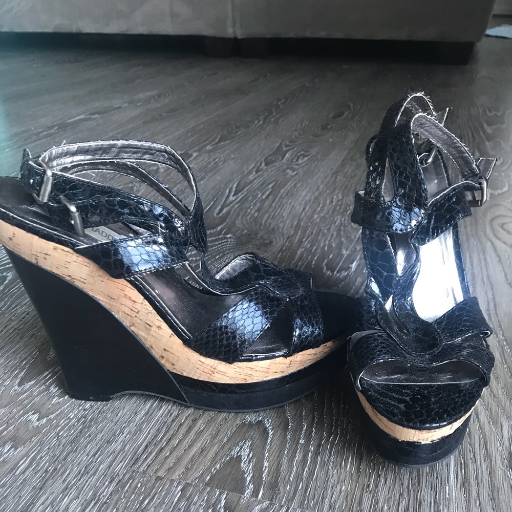 Black Steve Madden size 8 wedges